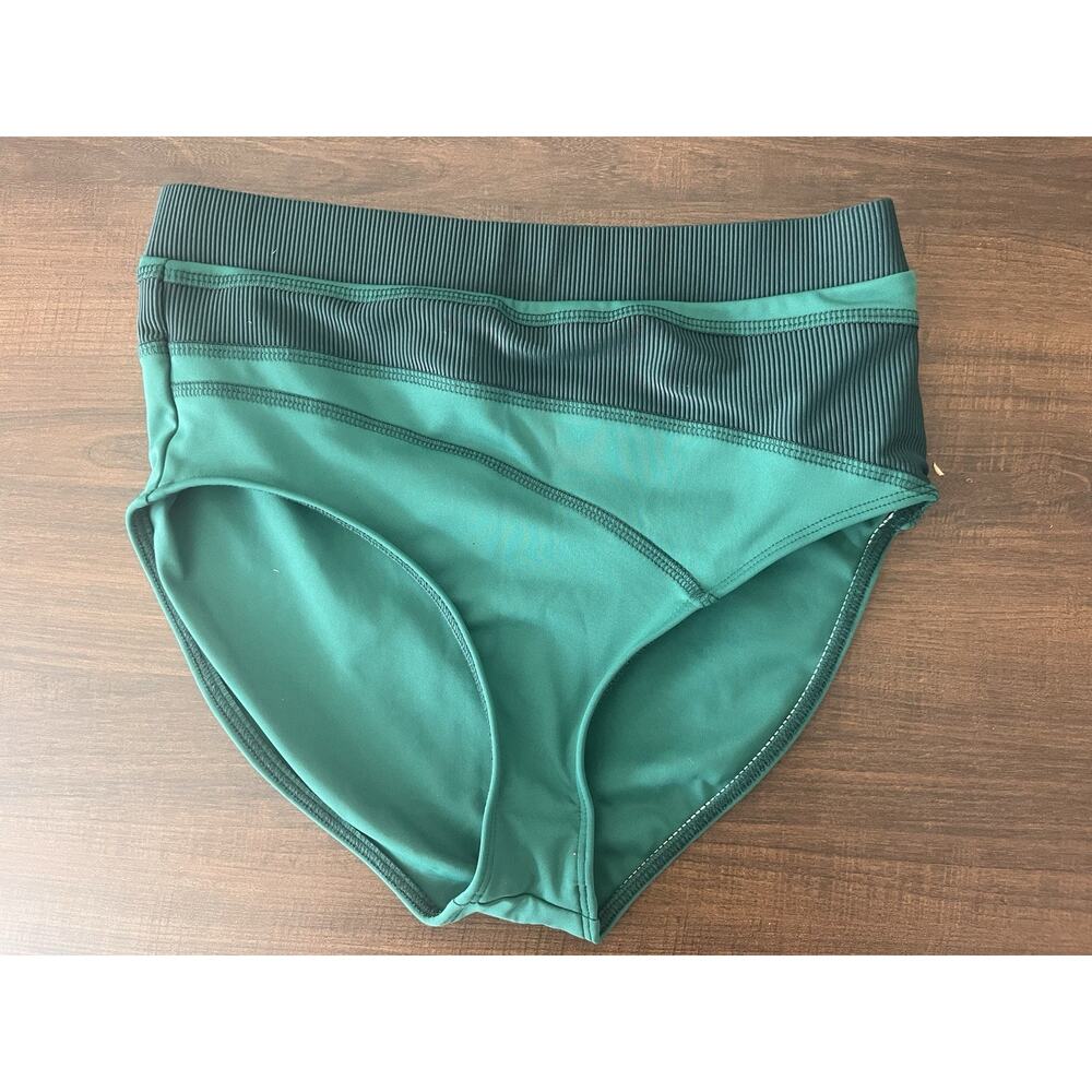 Tiger Friday Dance Bottoms Brief Size Adult medium NWOT Green Ribbed J